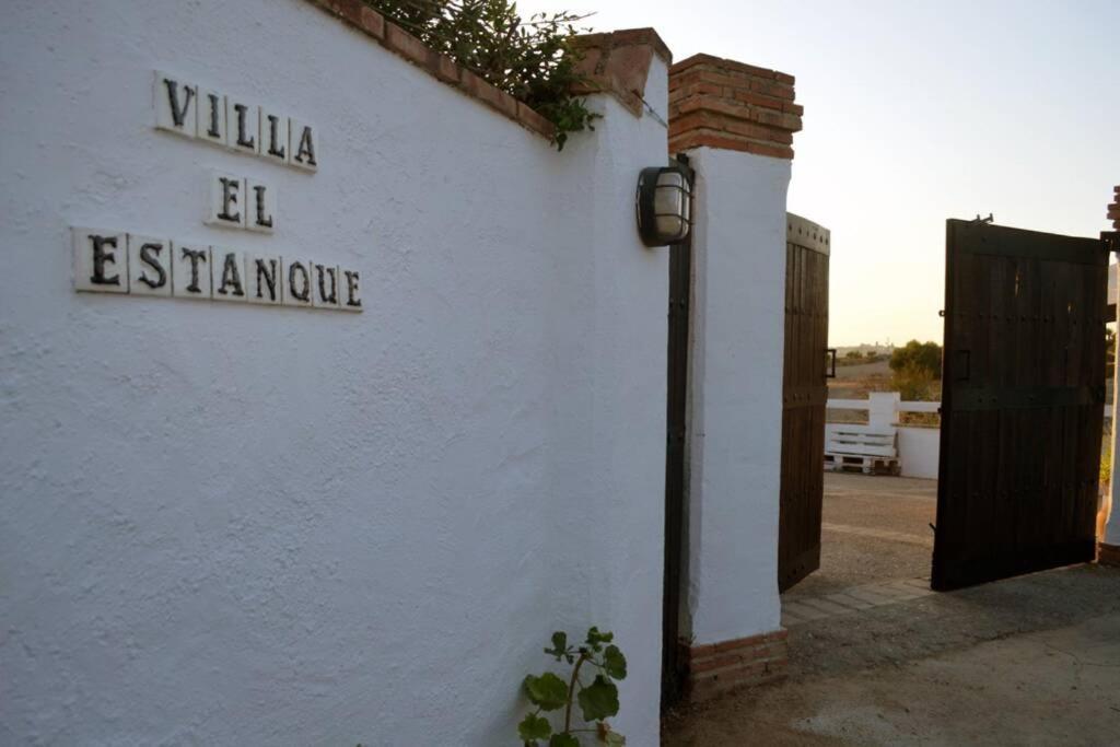 Villa El Estanque Holiday Cottage & Bungalow Arcos de la Frontera Exteriör bild